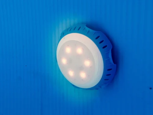 Proyector led blanco piscina para conectar en válvula de retorno Gre