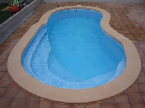 Piscina de Poliéster "EUROPA" Modelo HYDRUS 7 - Medidas: 7.38 x 3.36 / 2.92 m / Prof. 1.50 m
